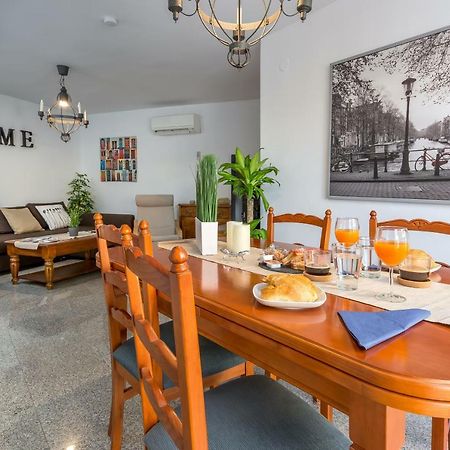 Sf Carihuela Luxury Suite Torremolinos Luaran gambar