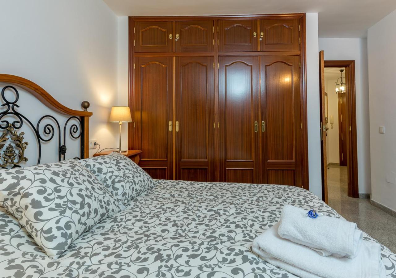 Sf Carihuela Luxury Suite Torremolinos Luaran gambar