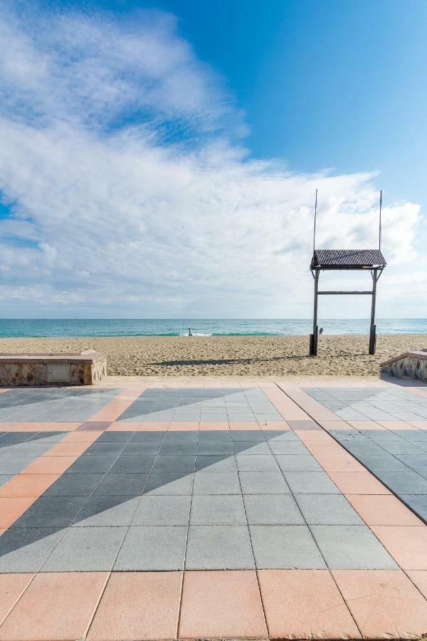 Sf Carihuela Luxury Suite Torremolinos Luaran gambar