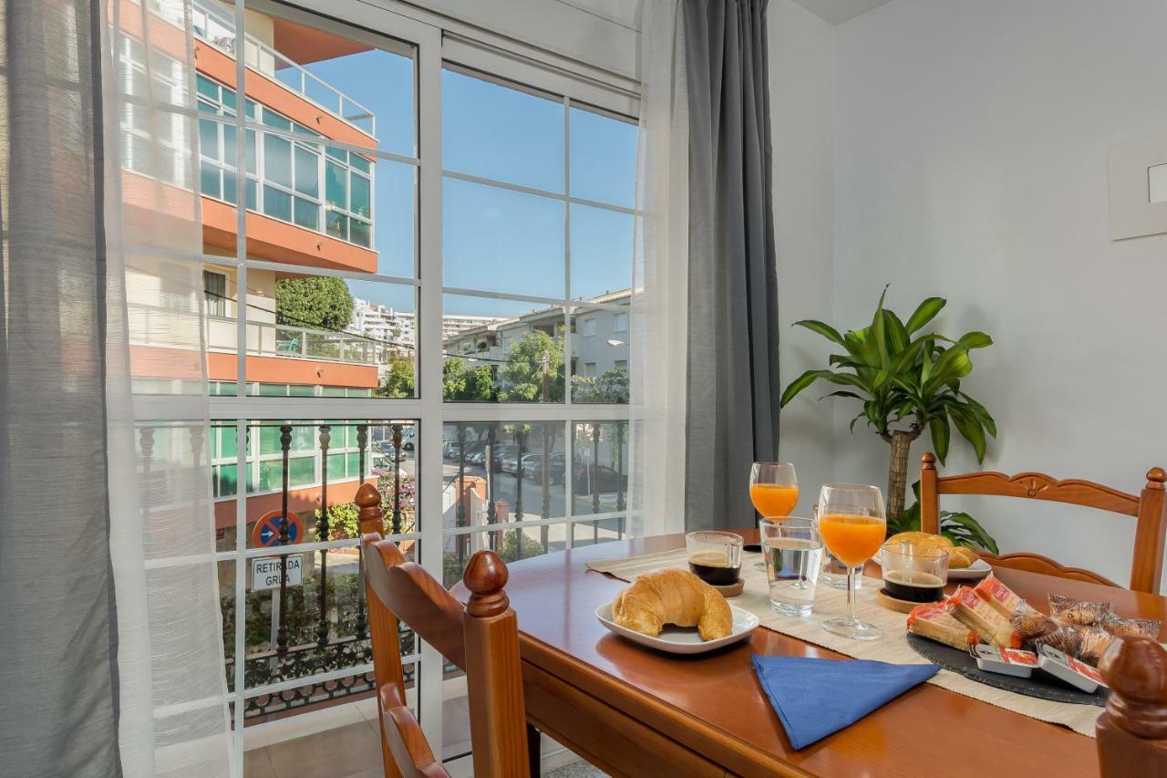 Sf Carihuela Luxury Suite Torremolinos Luaran gambar